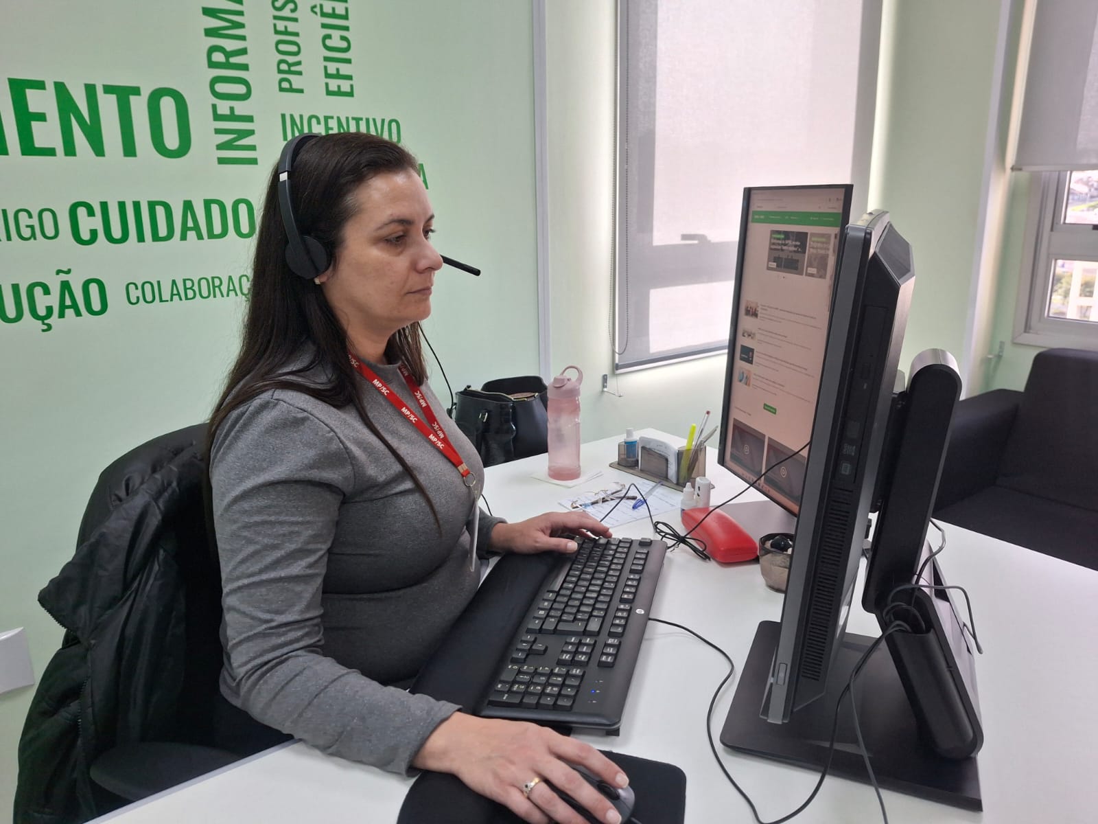 Ivone&nbsp;Palevoda, Residente em Direito do NEAVIT de Lages