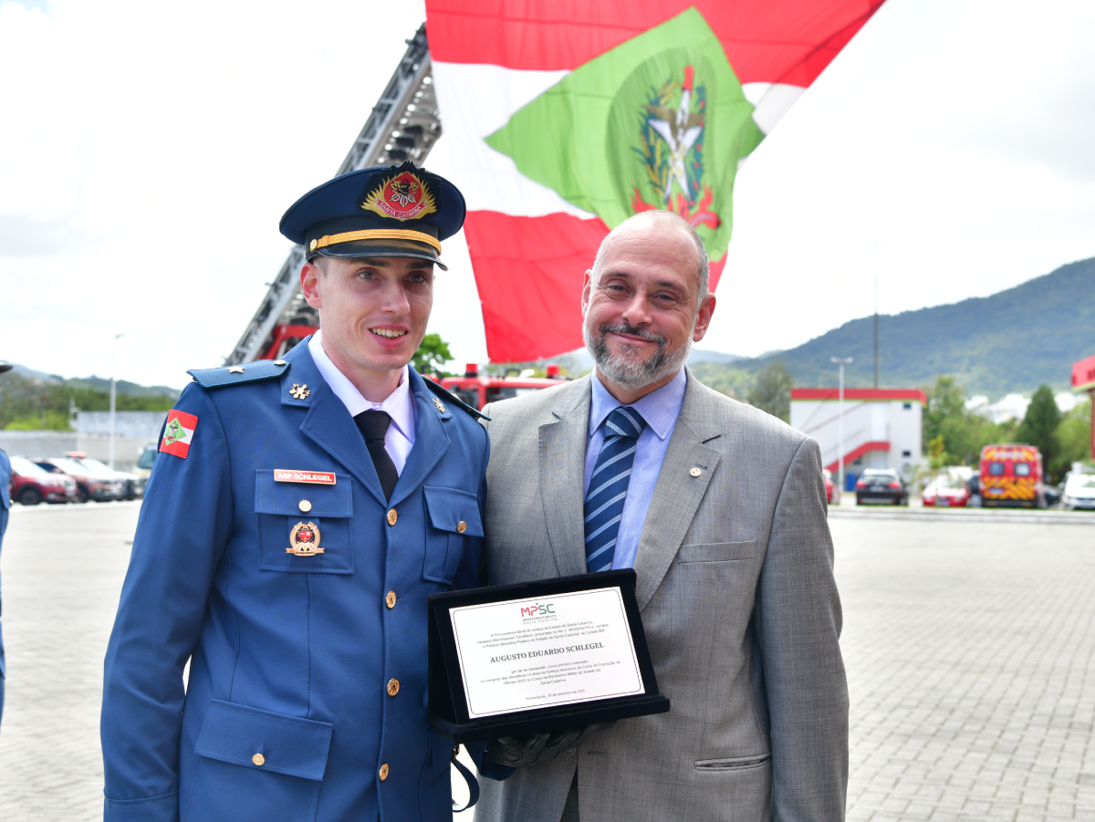 Ministério Público presente na solenidade de 99 anos do Corpo de Bombeiros Militar de Santa Catarina