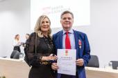 Promotor de Justiça Daniel Paladino recebe medalha de mérito por serviços prestados na área da segurança pública
