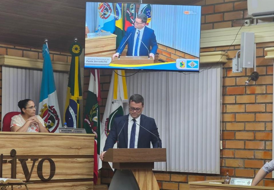 Subprocurador-Geral de Justiça Luciano Naschenweng recebe título de cidadão honorário de Ponte Serrada