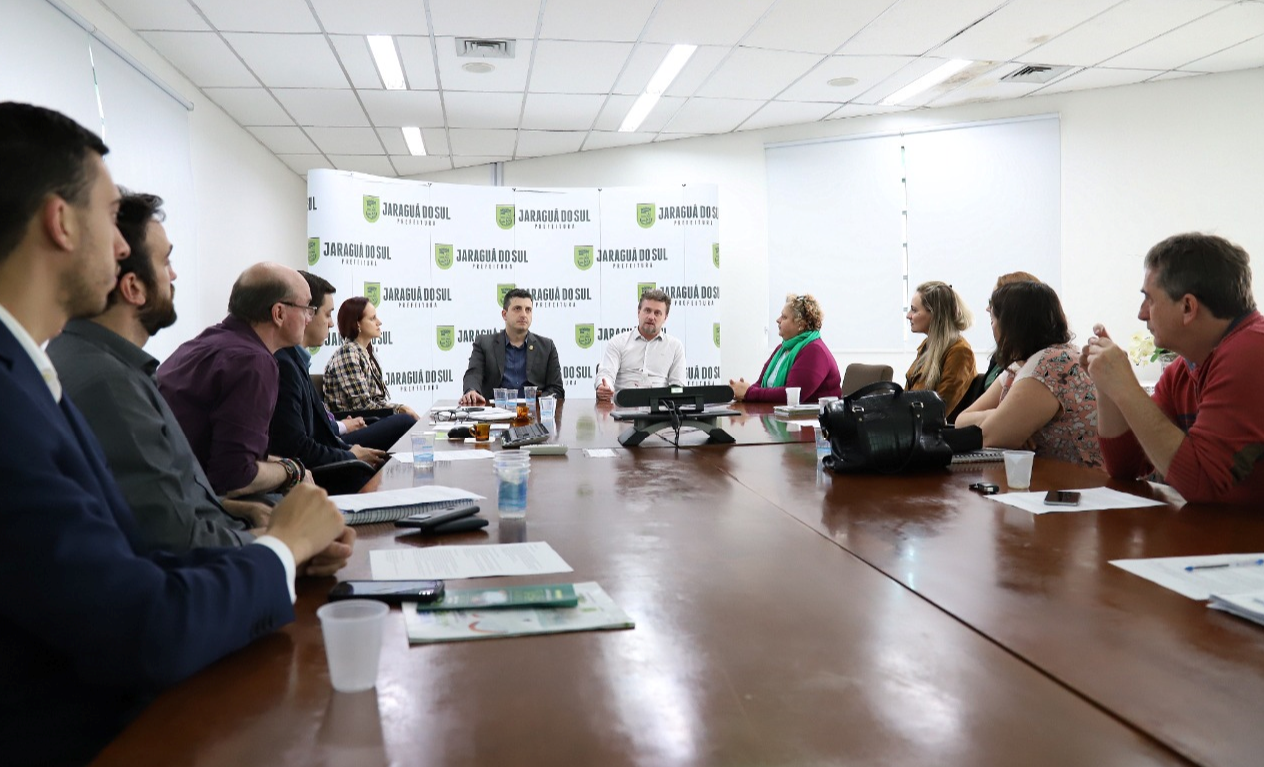 MPSC articula políticas de bem-estar animal em Jaraguá do Sul