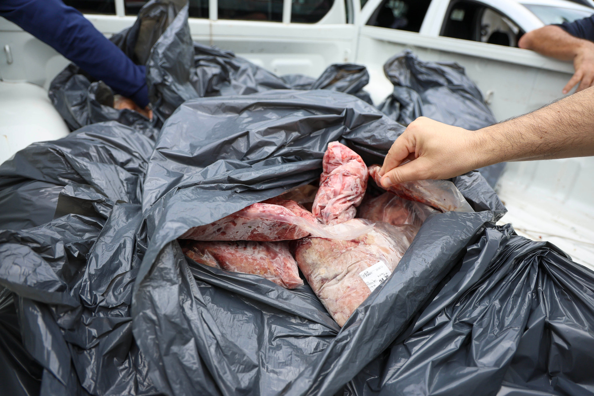 Fiscalização do POA apreende 170 quilos de alimentos irregulares em Florianópolis