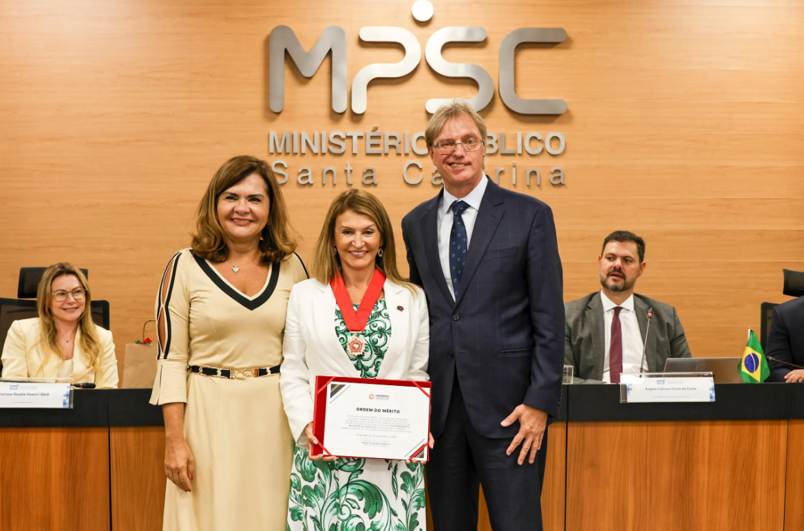 CNCGMPEU presta homenagem a ex-Corregedores-Gerais