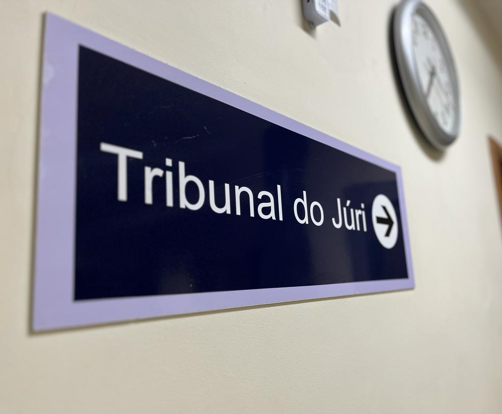 Após dois dias de júri, réus são condenados por homicídio e participação em organização criminosa em Criciúma