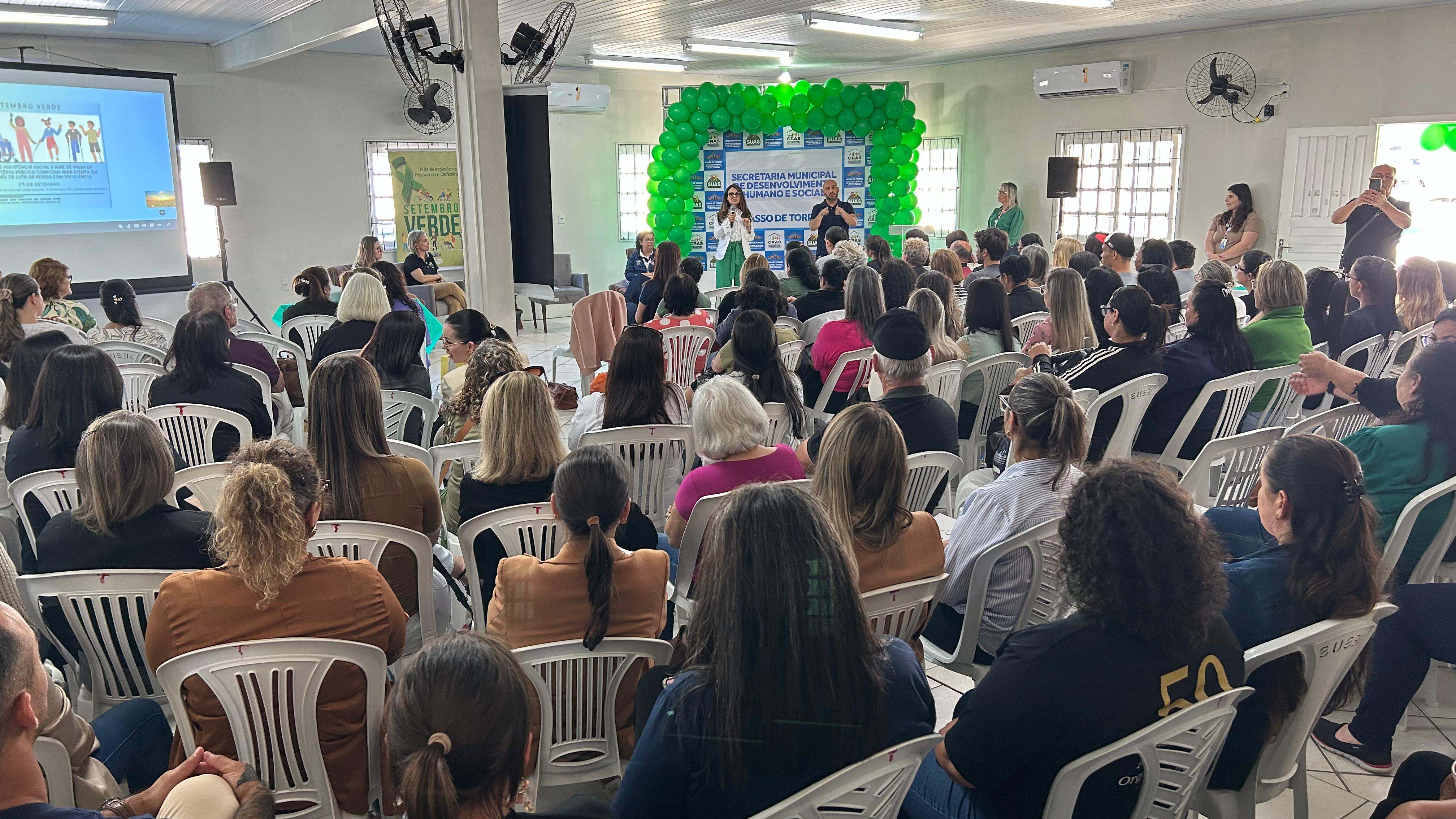 Diálogo pela inclusão: MPSC e Secretaria de Assistência Social promovem tarde de aprendizado sobre direitos da pessoa com deficiência em Passo de Torres