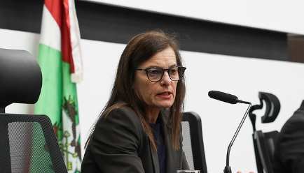 Gladys Afonso toma posse como Desembargadora do TJSC