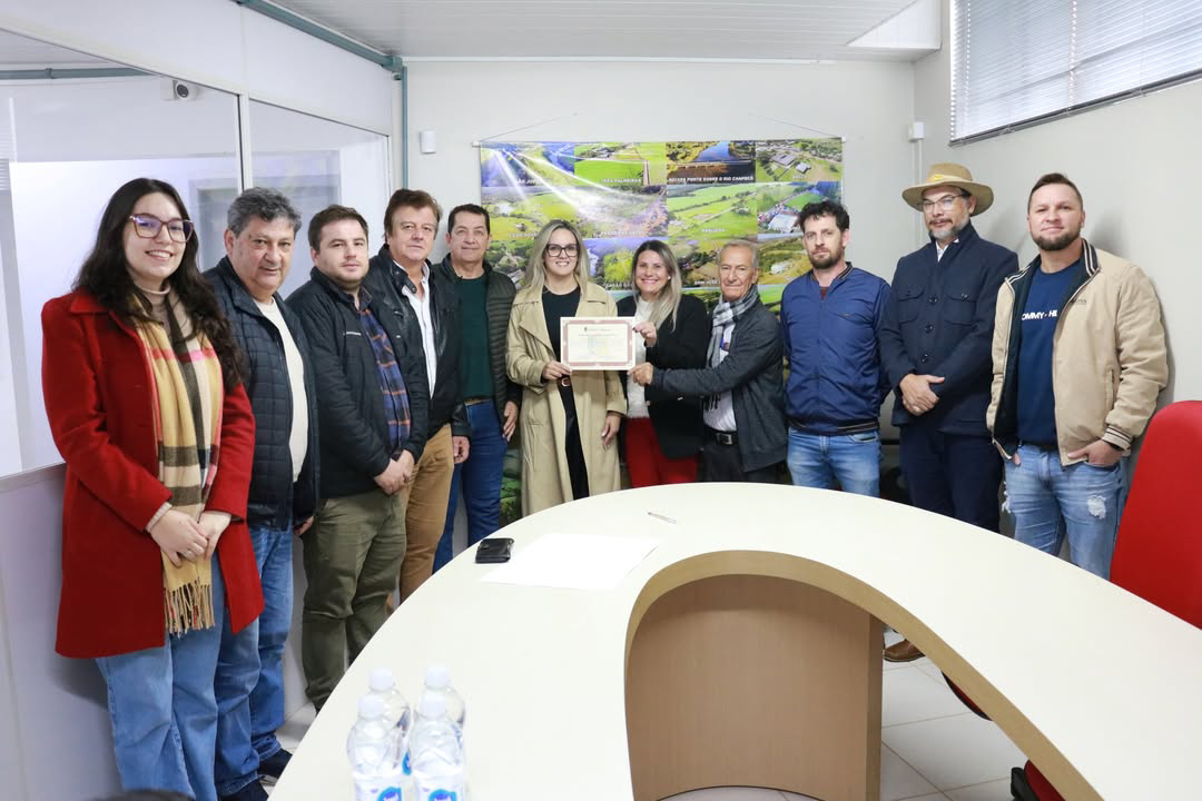 Promotora de Justiça recebe moção de aplauso e reconhecimento em Abelardo Luz