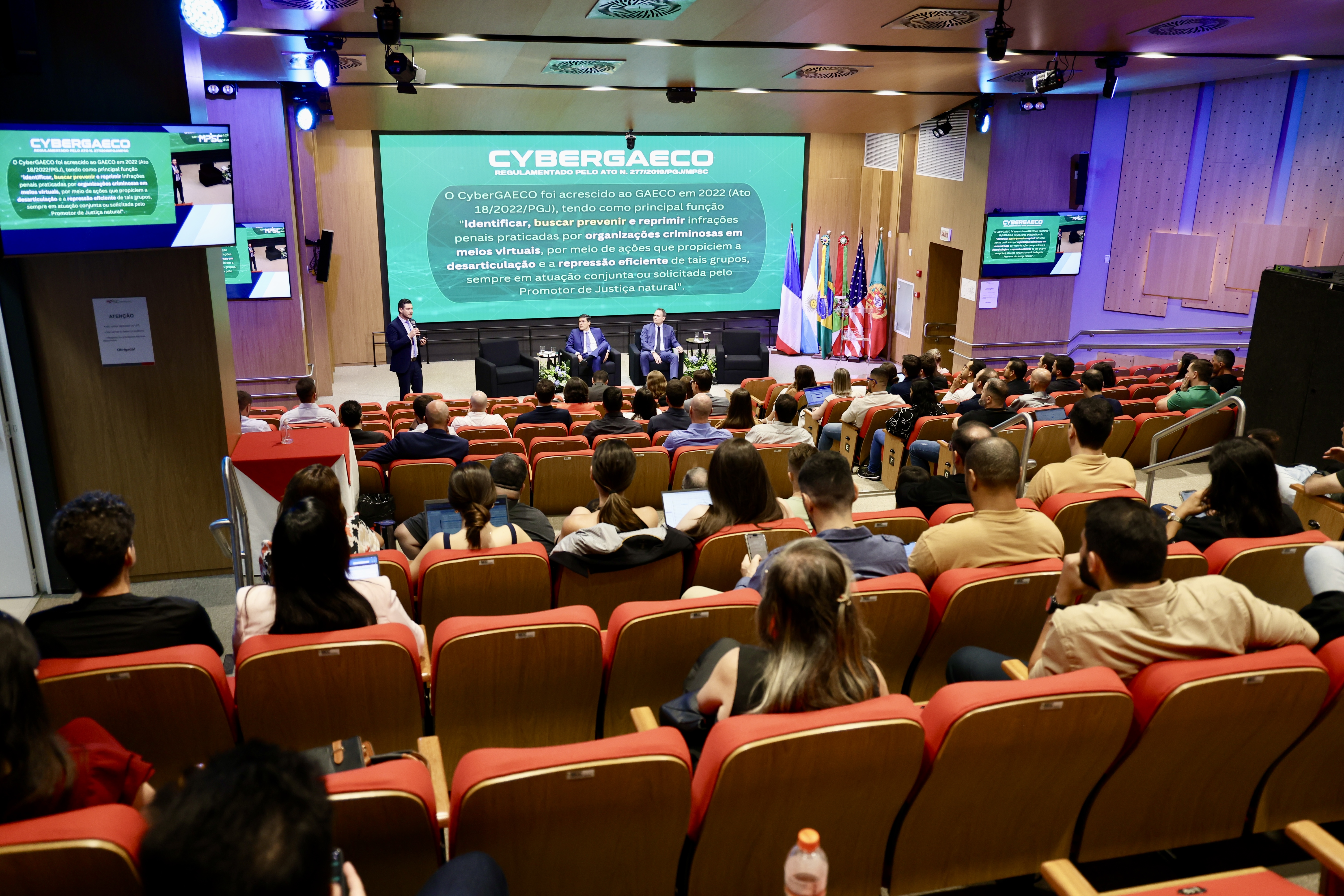 Seminário Internacional sobre Proteção de Adolescentes contra Extorsão Sexual Virtual recebe palestrantes nacionais e internacionais