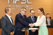 MPSC e Estado firmam acordo para promover resolução consensual de conflitos