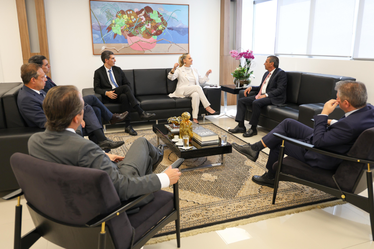 PGJ recebe presidente da ALESC