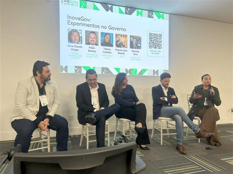 Experimento do MPSC sobre o uso de IA para leitura de documentos é apresentado no LabGov Summit