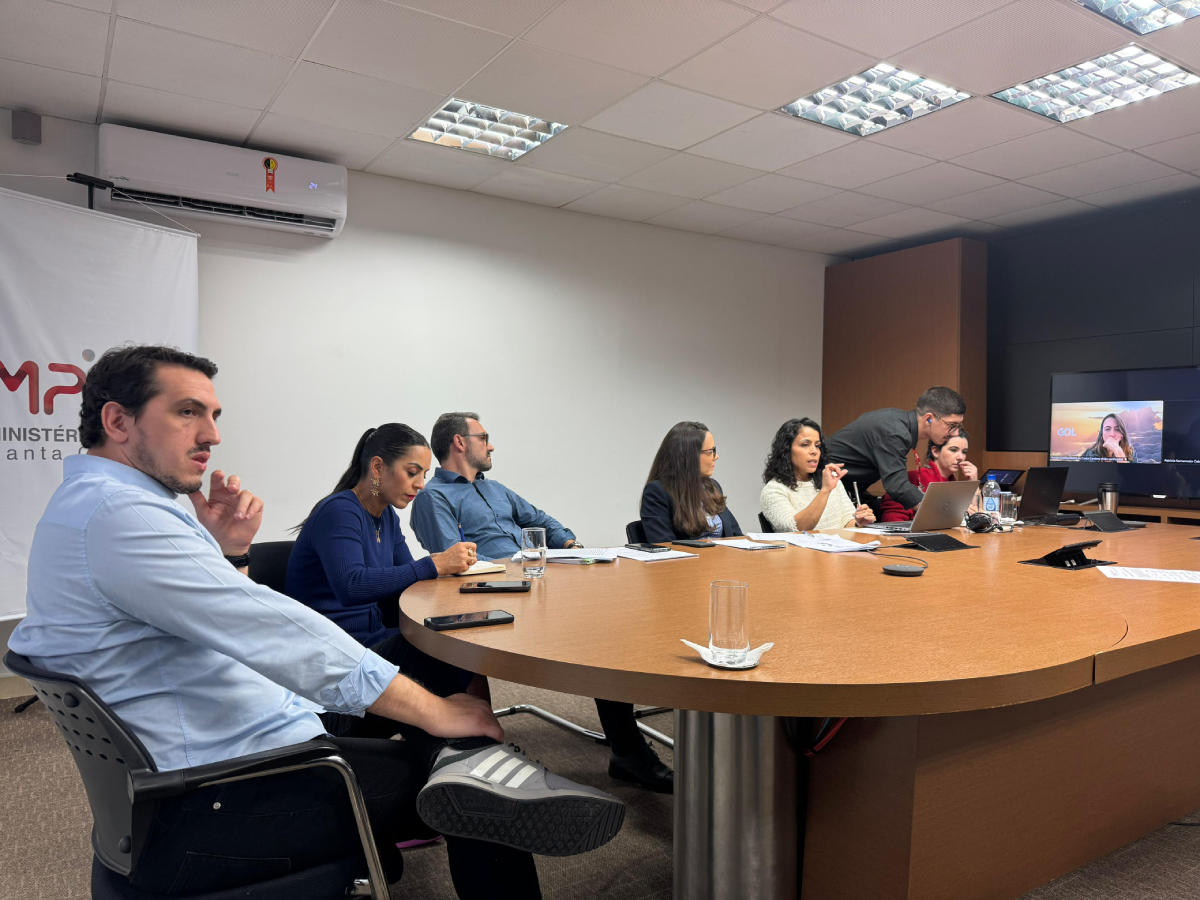 Em reunião com MPSC e Procons, companhias aéreas afirmam que adotarão voucher digital para assistência a passageiros