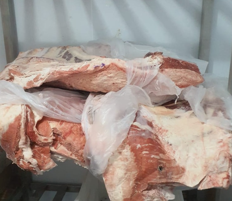 Fiscalização apreende mais de 900 kg de produtos impróprios para consumo em Timbó, Rio dos Cedros e Benedito Novo