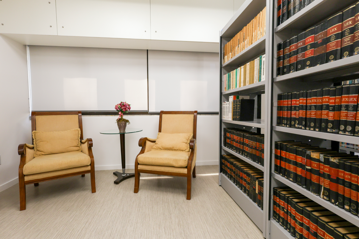 Biblioteca do MPSC está de 'casa nova' e portas abertas