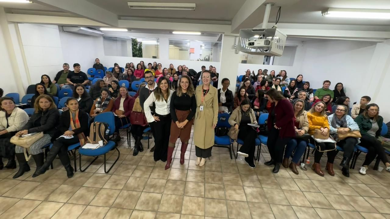 MPSC promove capacitação para combate à infrequência e evasão escolar a Conselheiros Tutelares e educadores em Palhoça