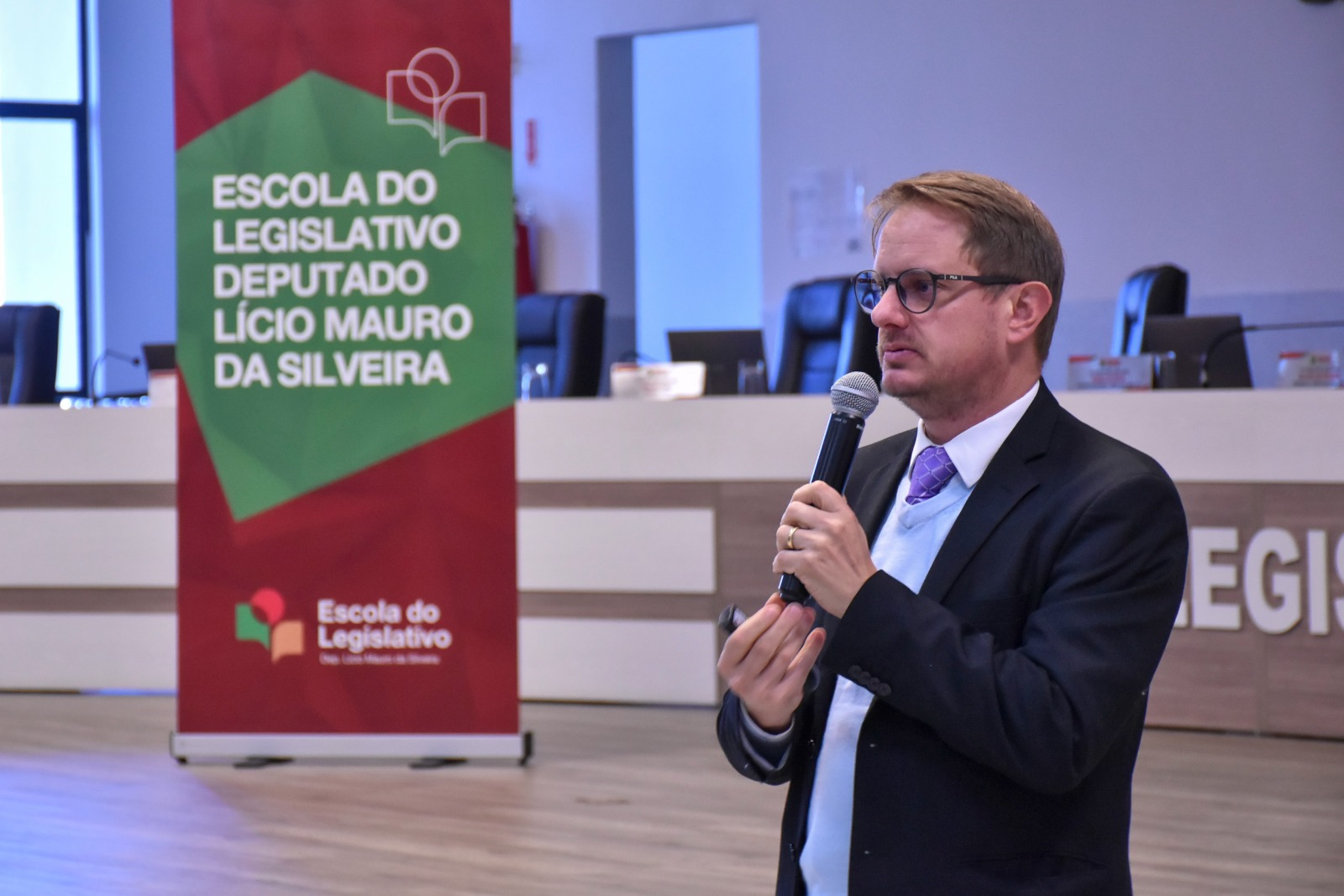 Em São Miguel do Oeste, Legislativo em Ação tem palestras sobre moralidade pública e planejamento de mandato