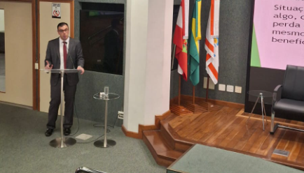 Jornada de capacitações do Legislativo em Ação chega ao fim com seminário em Florianópolis