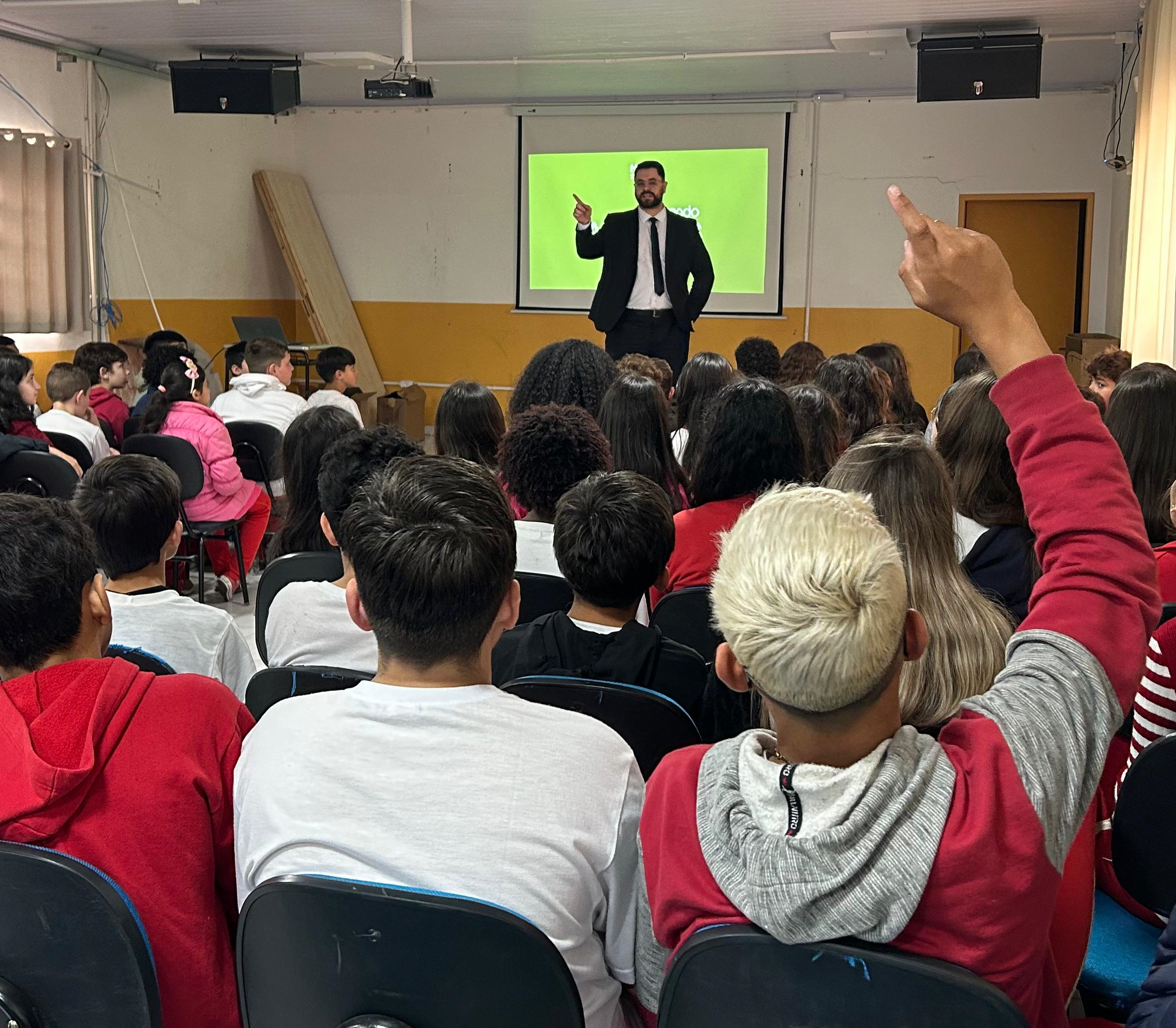 Cultivando Atitudes: palestra promove interação e conscientização entre estudantes em Içara