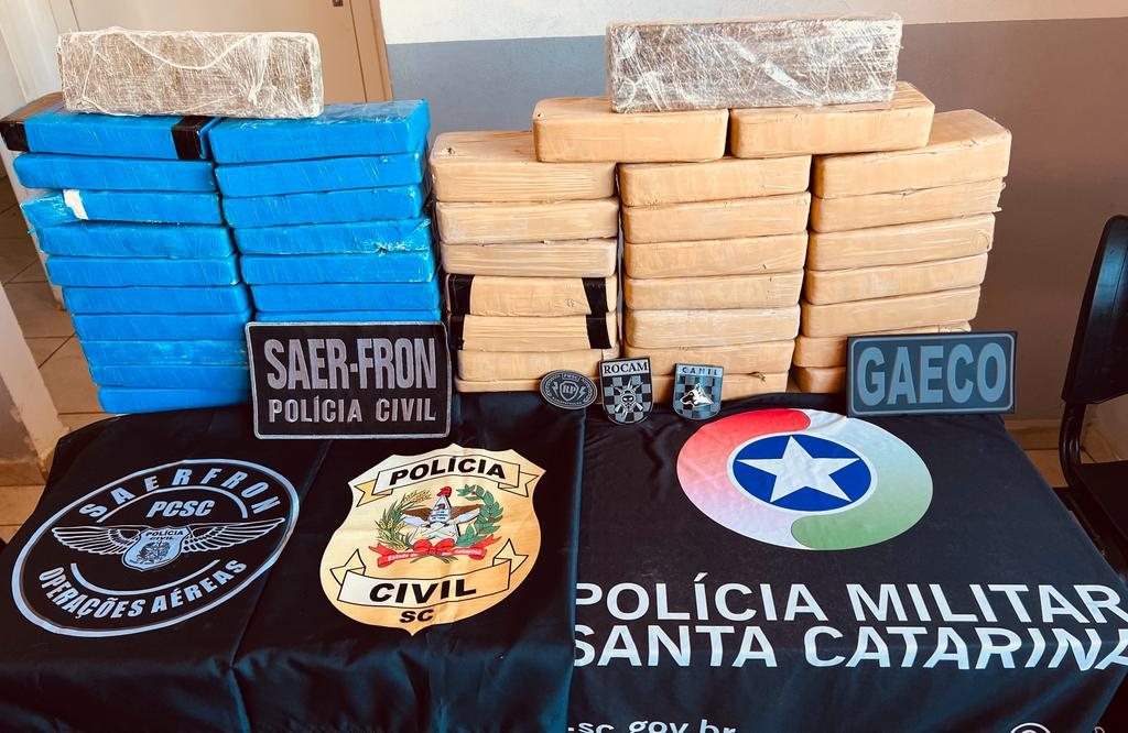 Com auxílio do GAECO, quatro pessoas suspeitas de tráfico são presas em Chapecó