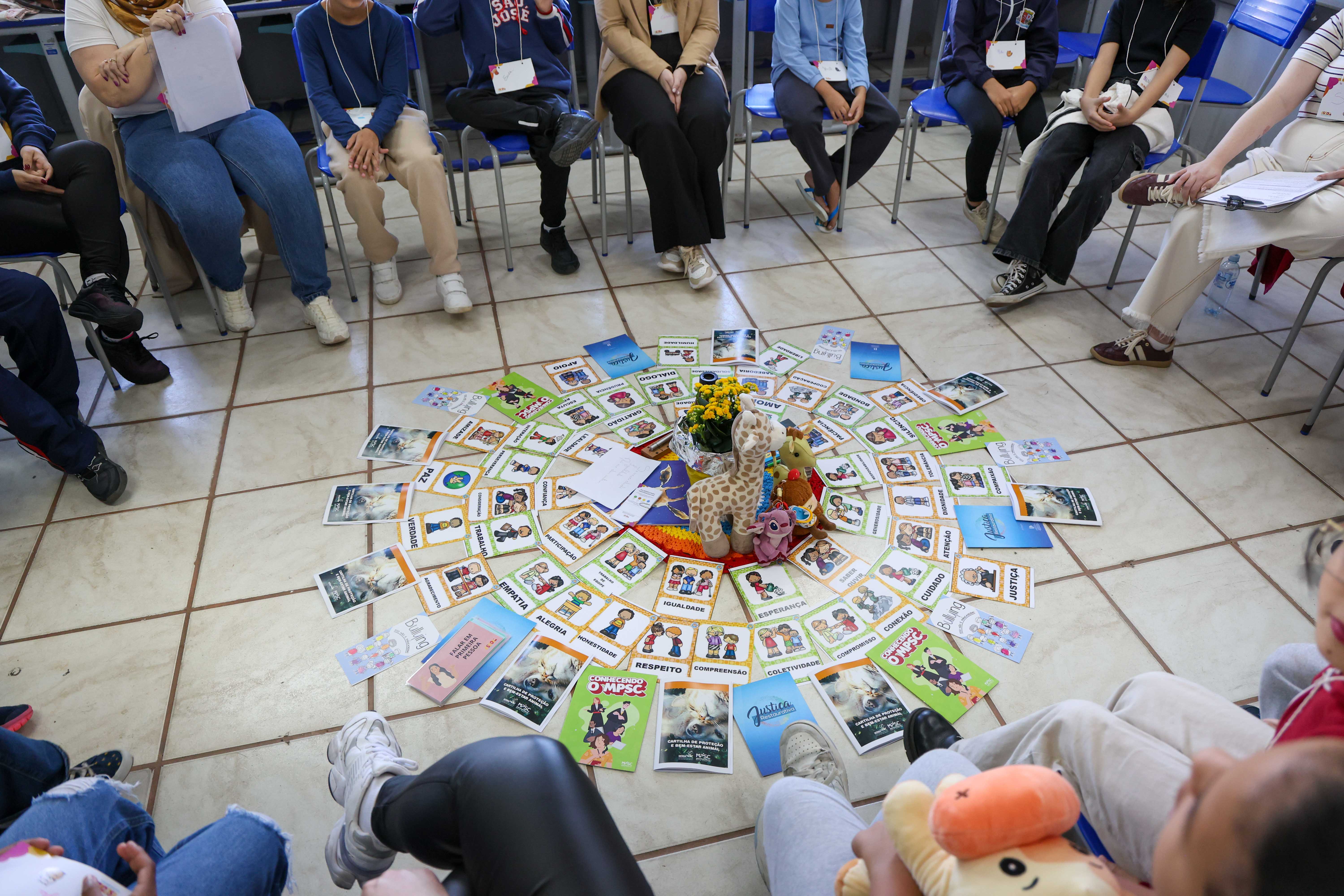 Mais de 200 estudantes participam de projeto do MPSC sobre proteção animal
