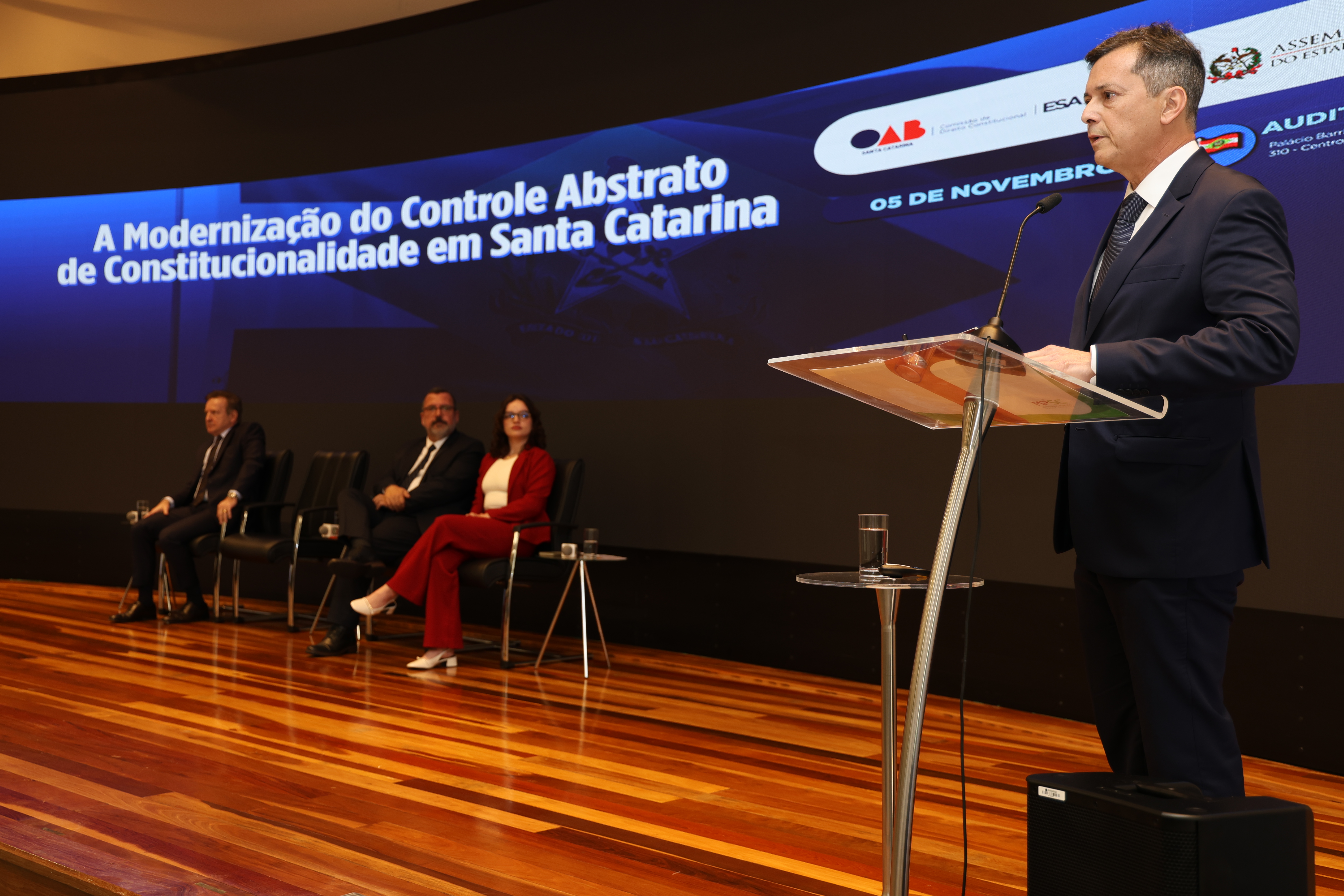 Procuradores de Justiça do MPSC debatem modernização do controle de constitucionalidade em seminário estadual na ALESC