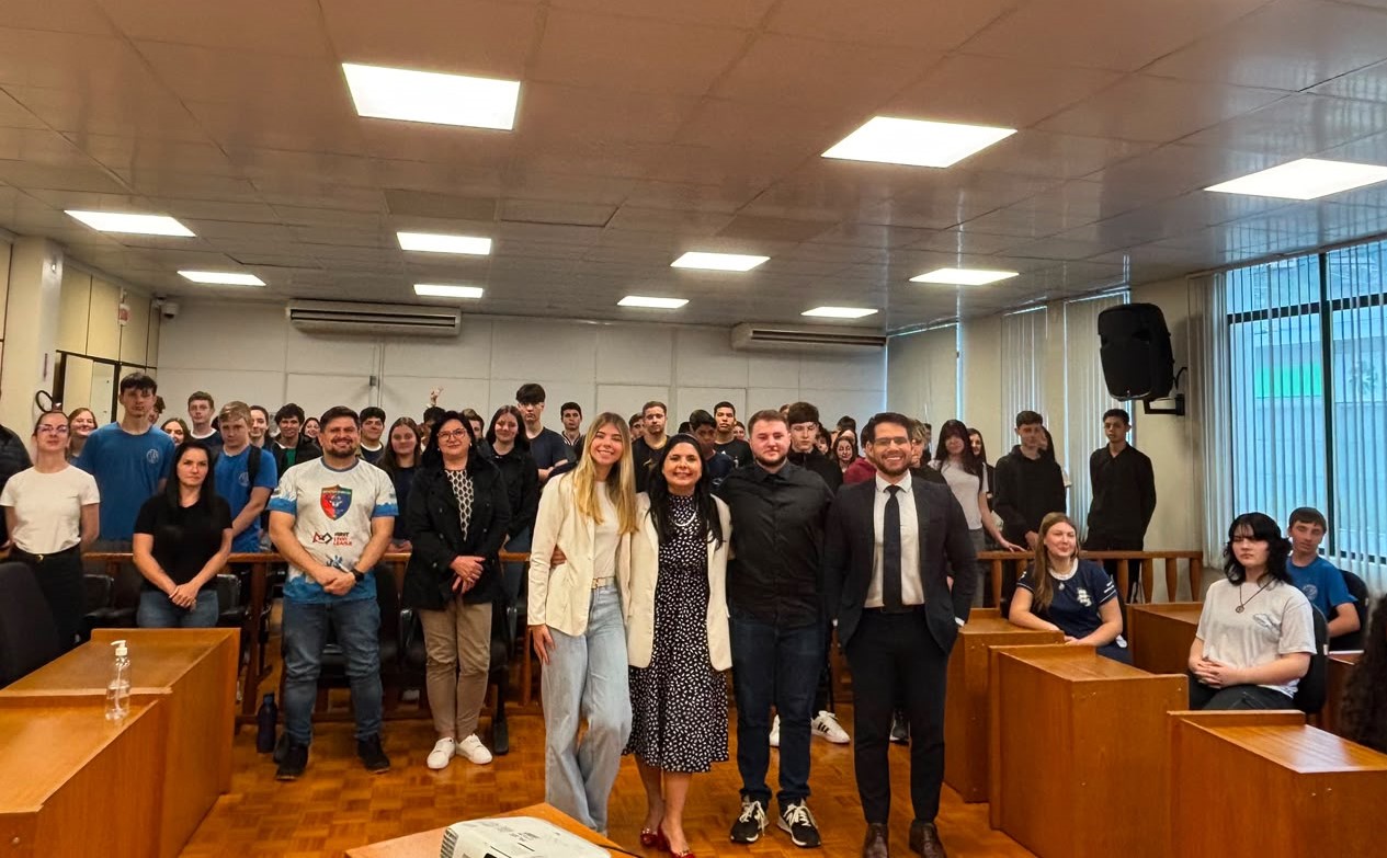 MPSC e Judiciário promovem roda de conversa com estudantes em Seara