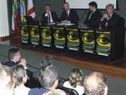 Sociedade se manifesta contra PEC 37 na Capital