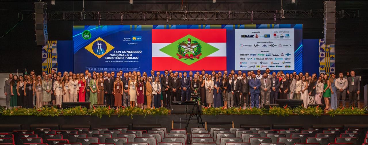 PGJ profere palestra em congresso nacional e membros do MPSC têm 100% de aprovação nas teses institucionais