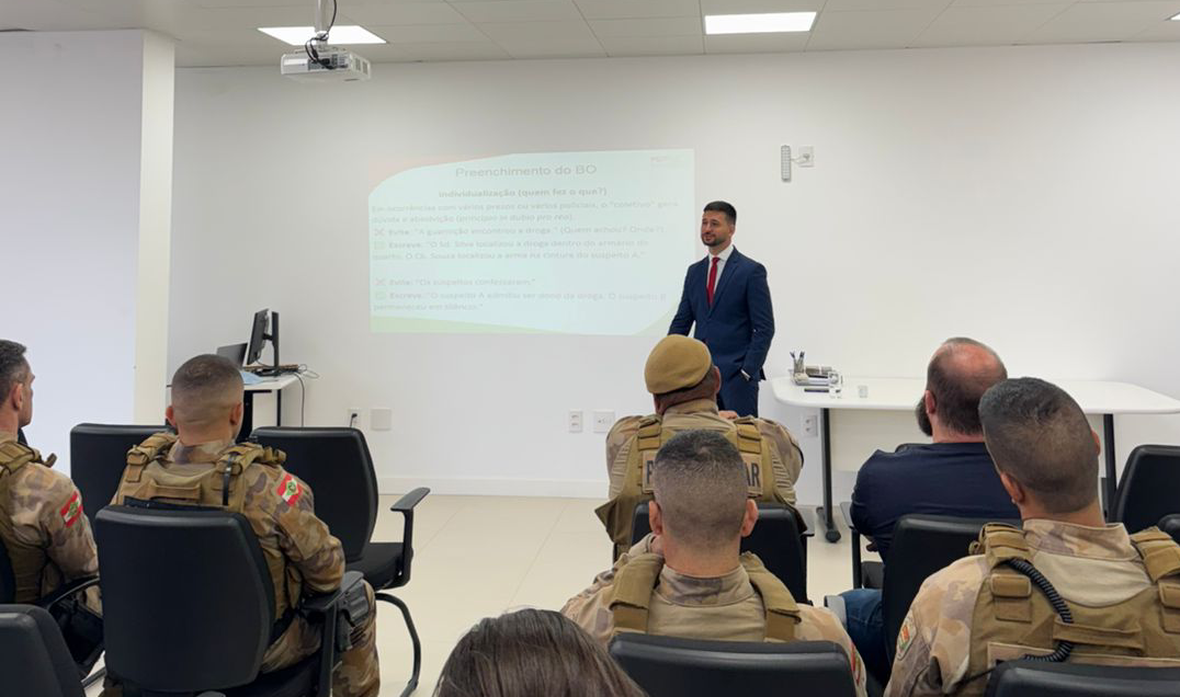 Promotor de Justiça dialoga com Polícia Militar sobre atuação policial diante da jurisprudência dos tribunais